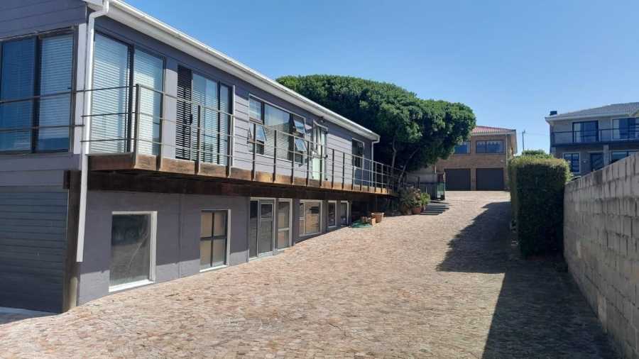 3 Bedroom Property for Sale in Kleinbaai Western Cape